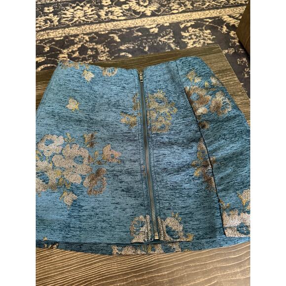 Free People Mini Blue Embroidered Metallic Moving-On Skirt Sz. 2 - Picture 4 of 5